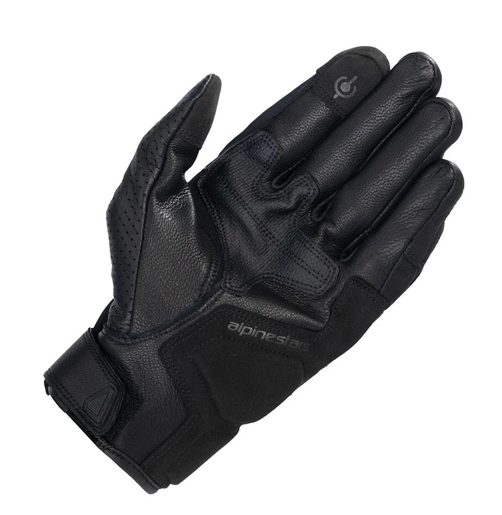 22647